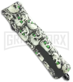 Atomic Defender Medium OTF Automatic Knife White/Green Skull - Two Tone Dagger -Knives Sale Online Shop Atomic Defender Dagger Skull OTF Auto TT GX 36264 jr side large